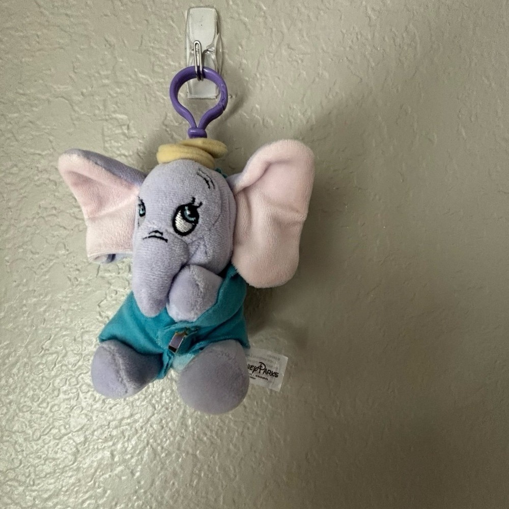 Disney Parks Babies Dumbo Stuffed Plush With‎ Blanket Pouch